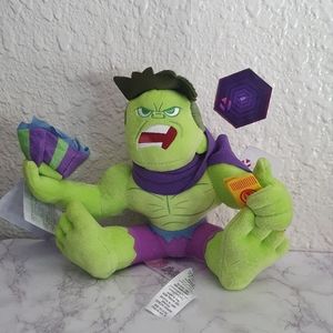 Marvel Holiday Hulk Plush Disney 8” New With Tags!